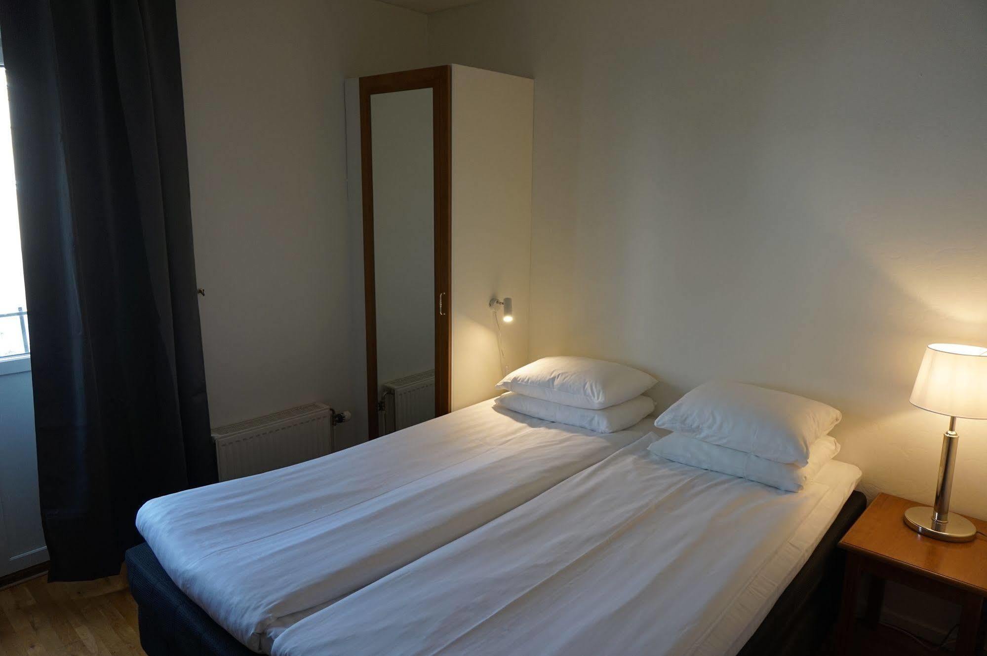 Hotell Siesta カールスクルーナ エクステリア 写真